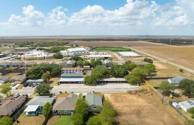 35-Unit Multifamily in Taft, TX, photo 1