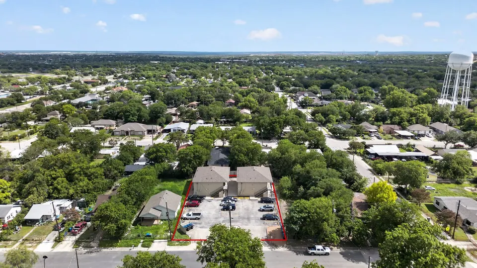 8-Unit Multifamily in San Antonio, TX, photo 1