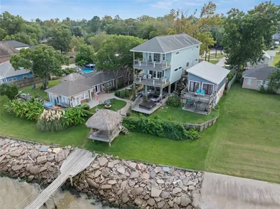 12-Unit Multifamily in Bacliff, TX