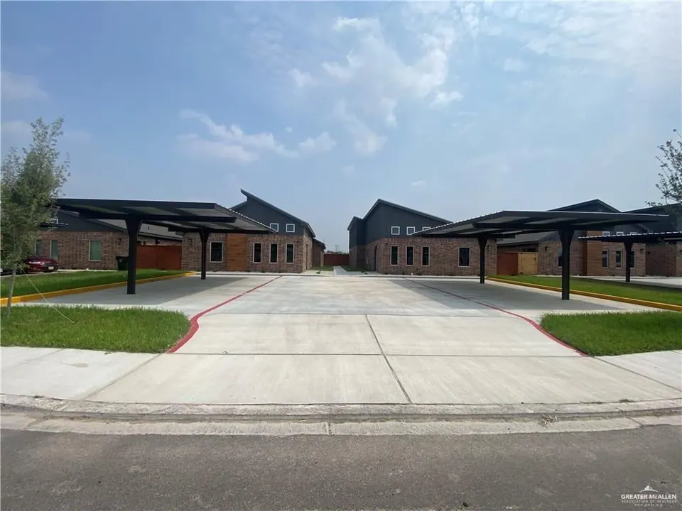 10-Unit Multifamily in Mission, TX, photo 1