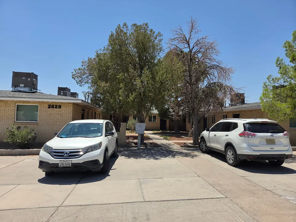 16-Unit Multifamily in El Paso, TX, photo 1