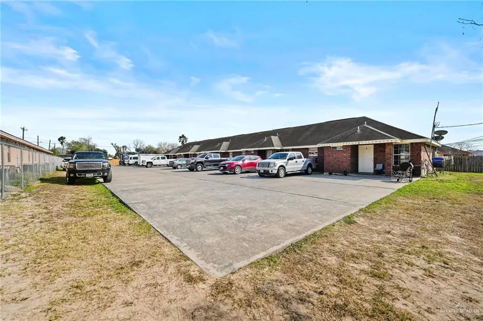 5-Unit Multifamily in Mission, TX, photo 1