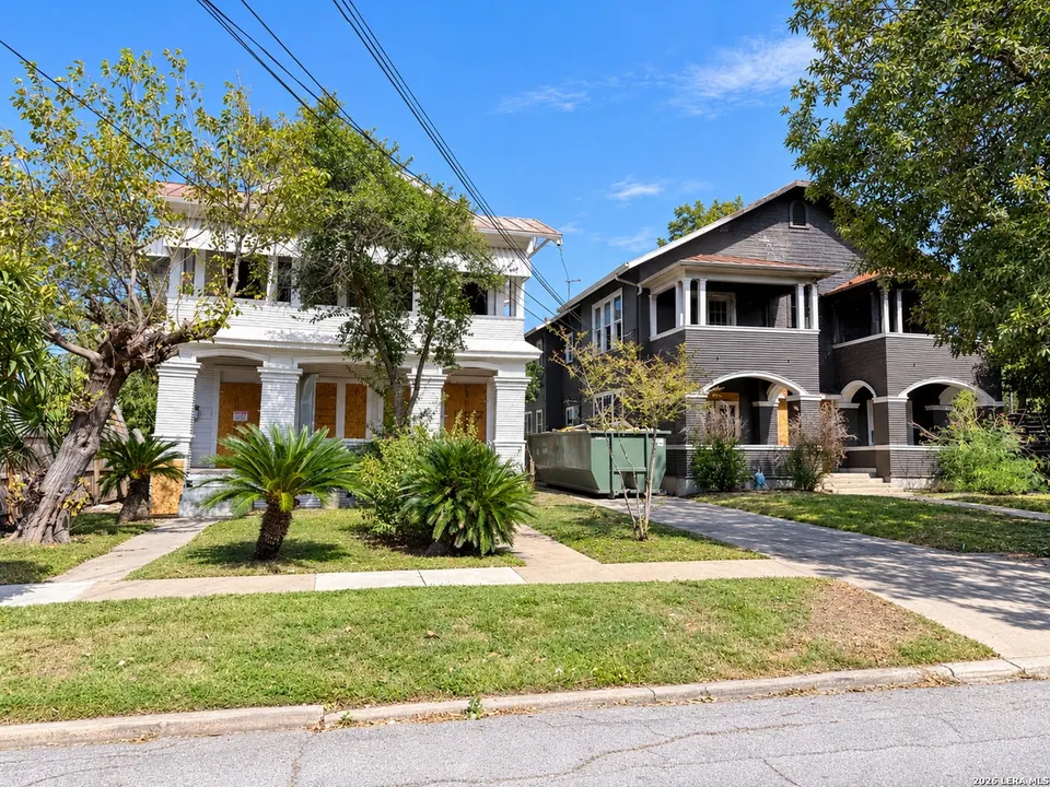 7-Unit Multifamily in San Antonio, TX, photo 1