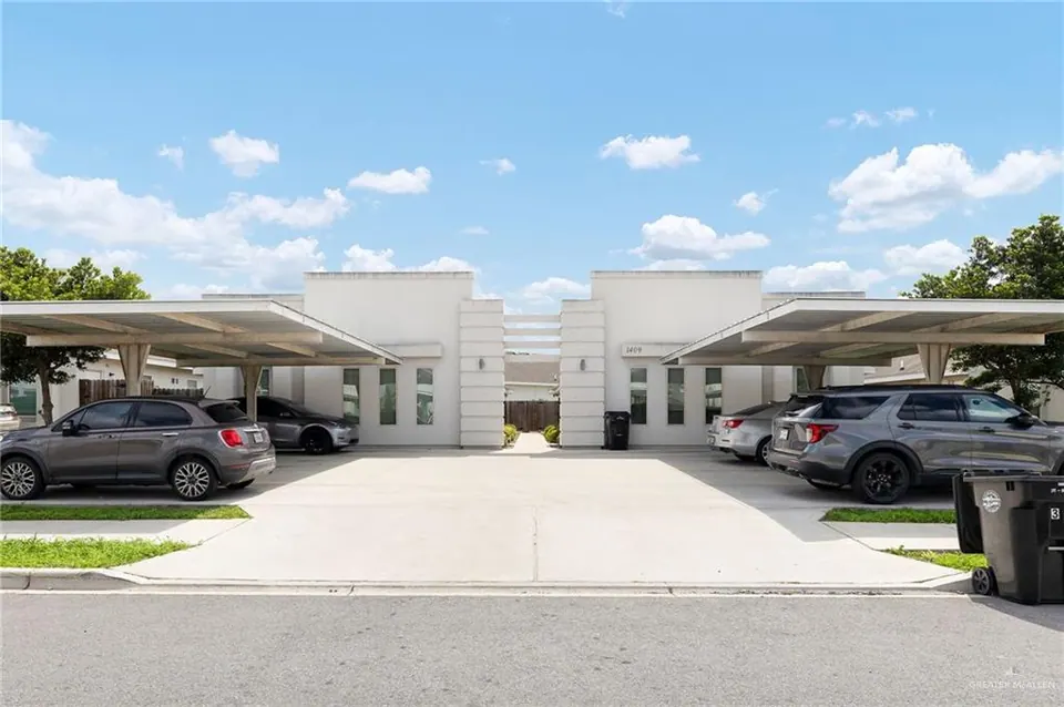 8-Unit Multifamily in Weslaco, TX, photo 1