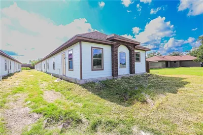 10-Unit Multifamily in Elsa, TX