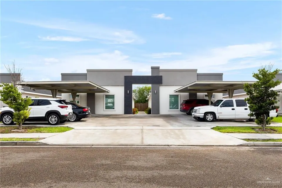 10-Unit Multifamily in San Juan, TX, photo 1