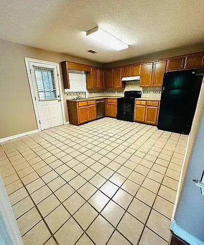 15-Unit Multifamily in Conway, AR, photo 1