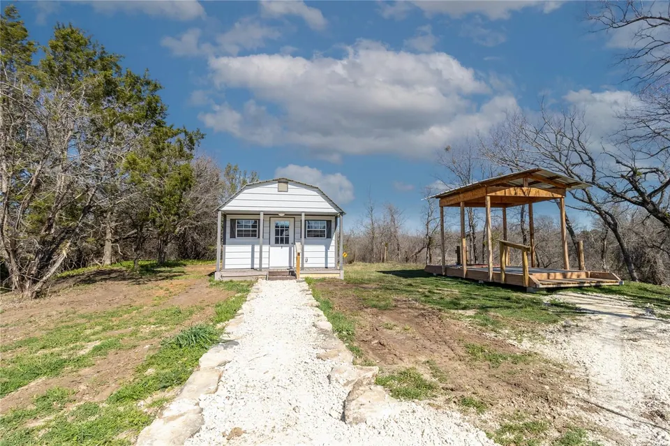 8-Unit Multifamily in Glen Rose, TX, photo 1