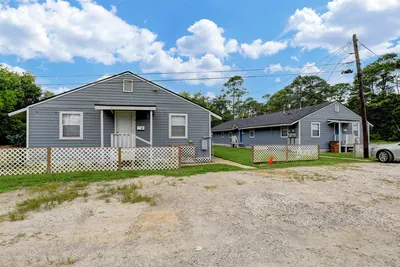 8-Unit Multifamily in Dickinson, TX