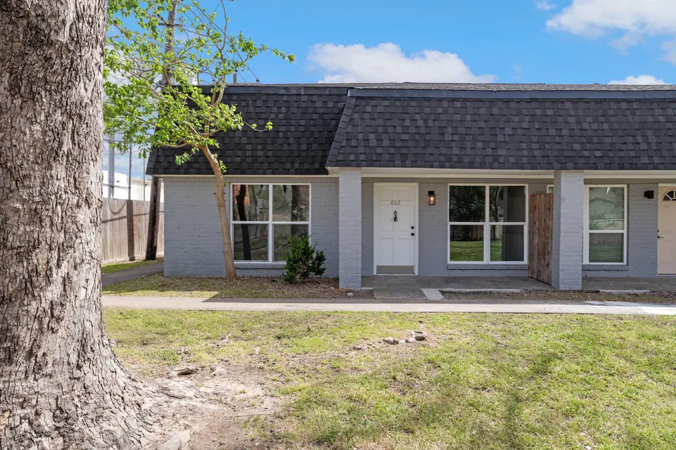 10-Unit Multifamily in Houston, TX, photo 1