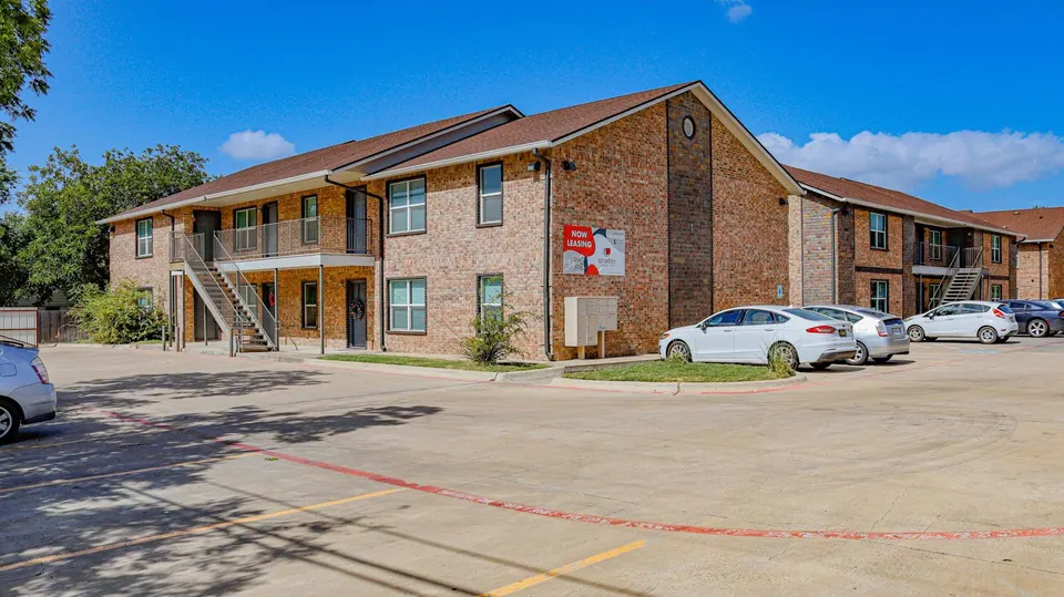 18-Unit Multifamily in Belton, TX, photo 1