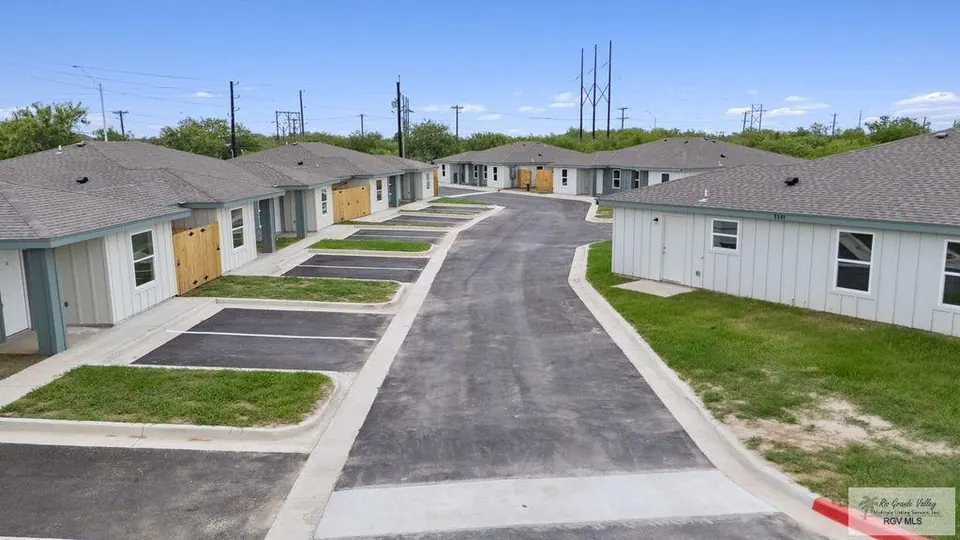 13-Unit Multifamily in Brownsville, TX, photo 1