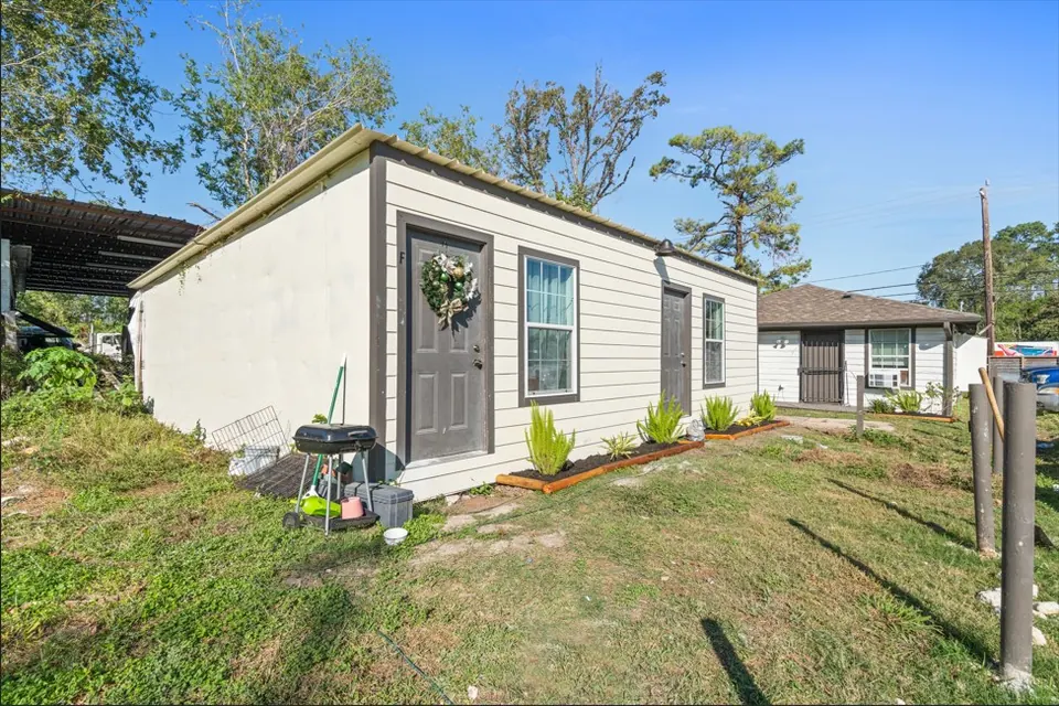 15-Unit Multifamily in Houston, TX, photo 1
