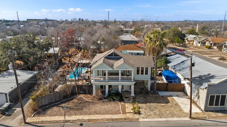 6-Unit Multifamily in San Antonio, TX, photo 1