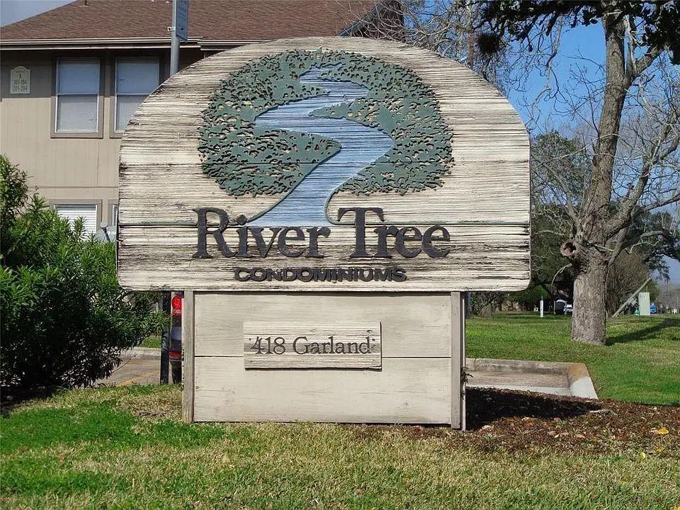 8-Unit Multifamily in Lake Jackson, TX, photo 1