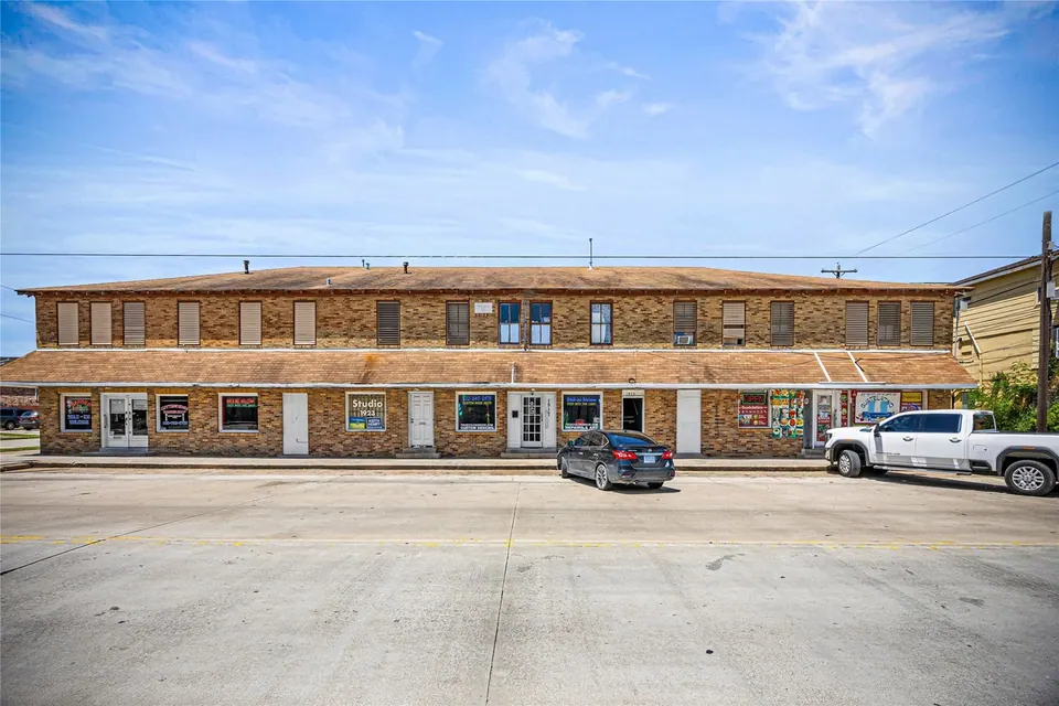 14-Unit Multifamily in Galveston, TX, photo 1