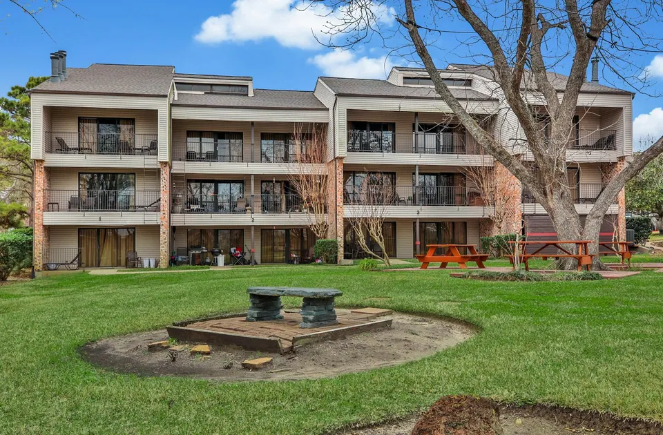 24-Unit Multifamily in Montgomery, TX, photo 1