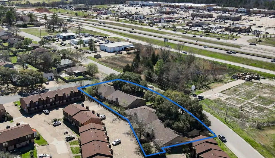 8-Unit Multifamily in Huntsville, TX, photo 1