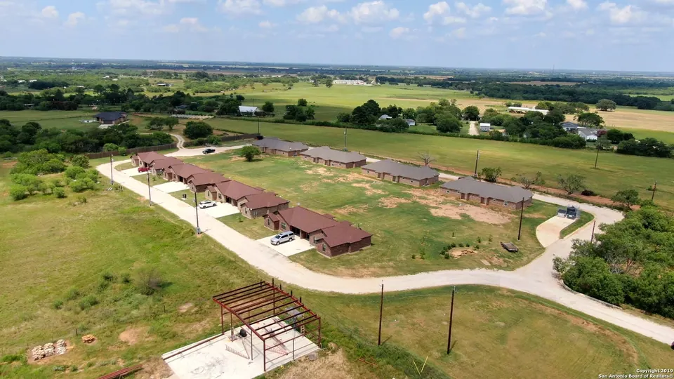 16-Unit Multifamily in Adkins, TX, photo 1