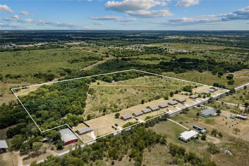 12-Unit Multifamily in Corsicana, TX, photo 1