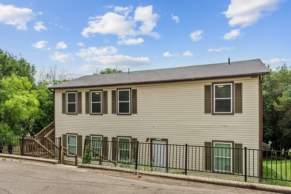 6-Unit Multifamily in San Marcos, TX, photo 1