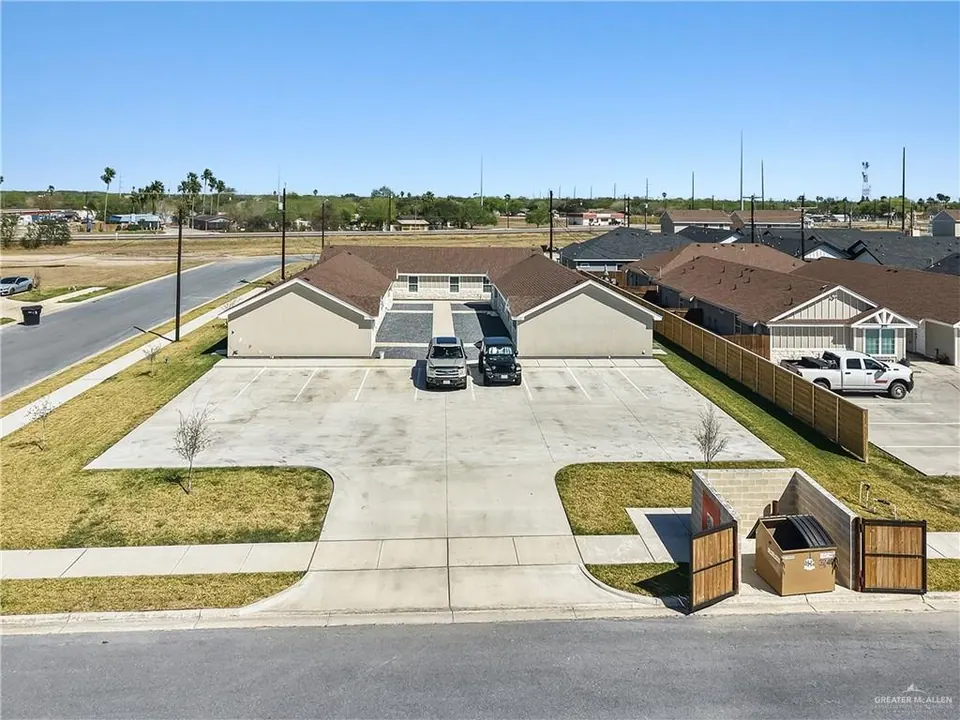 6-Unit Multifamily in Harlingen, TX, photo 1