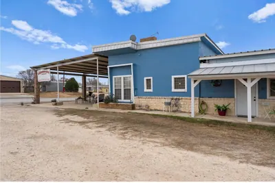 8-Unit Multifamily in Natalia, TX