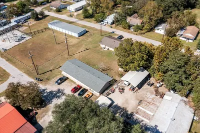 6-Unit Multifamily in Corrigan, TX