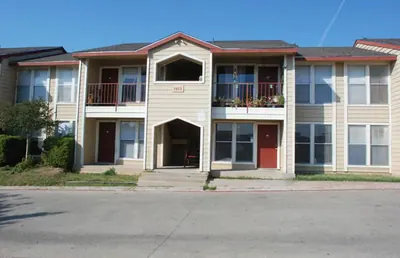 38-Unit Multifamily in Irving, TX, photo 1