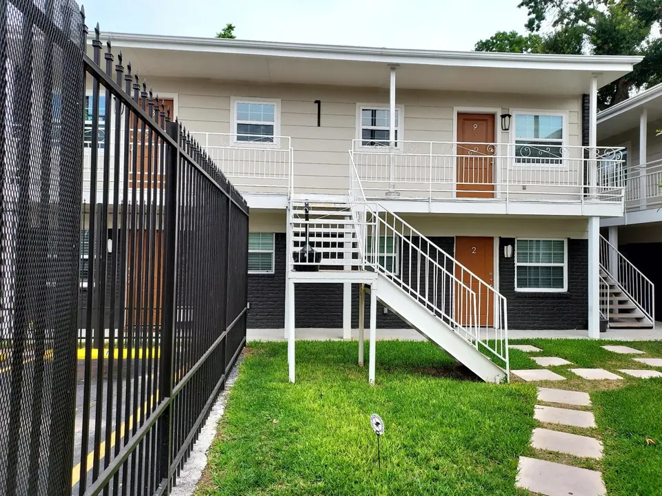 14-Unit Multifamily in Houston, TX, photo 1