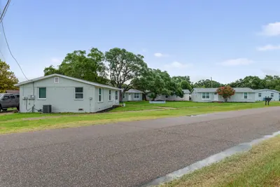 9-Unit Multifamily in Rockport, TX