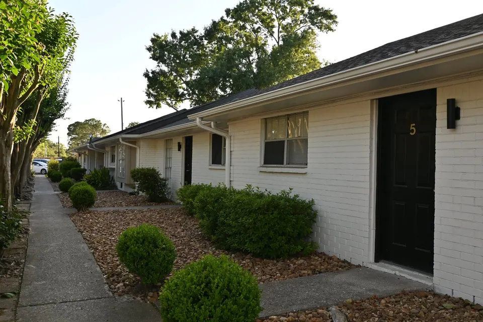 18-Unit Multifamily in Baytown, TX, photo 1